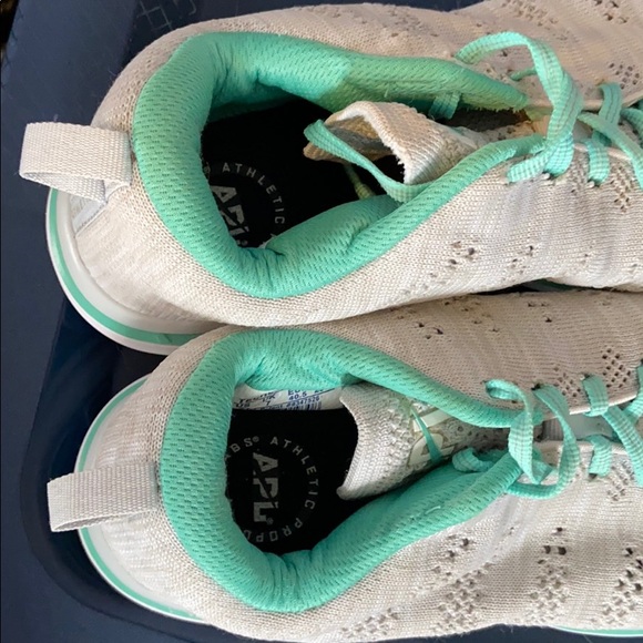 Women’s APL techloom pro sz 9 - Picture 7 of 9